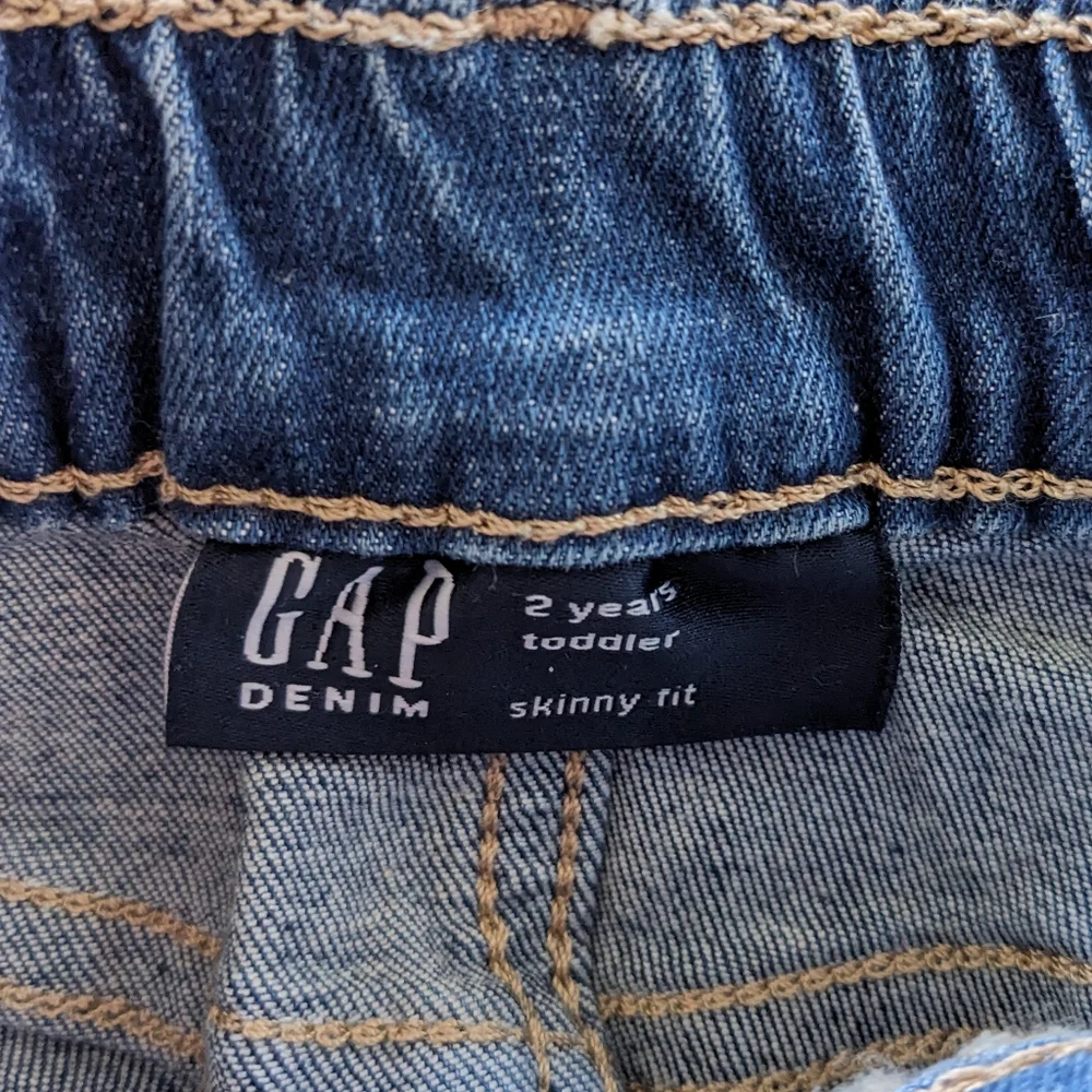 NWT Gap Toddler Girls Dark Wash Pull On Skinny Jeans Size 2
